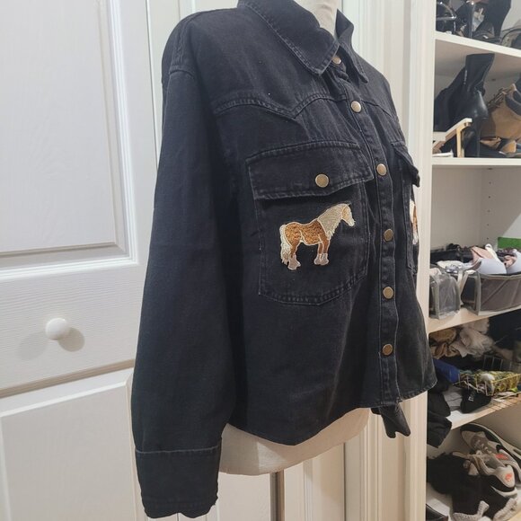Horse Embroidered Cropped Denim Shirt / Light Jacket. - Picture 5 of 8